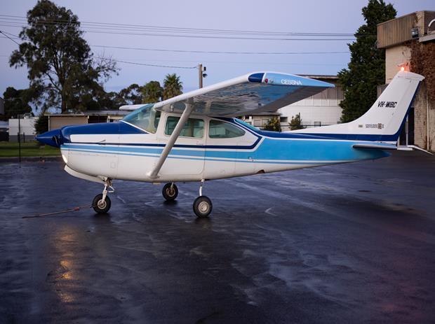 Cessna Aircraft Company R182